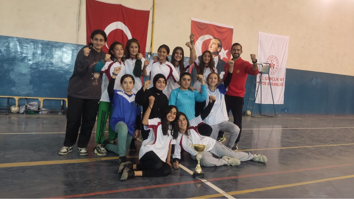 Ortaokullar arası Kızlar Futsal Turnuvası